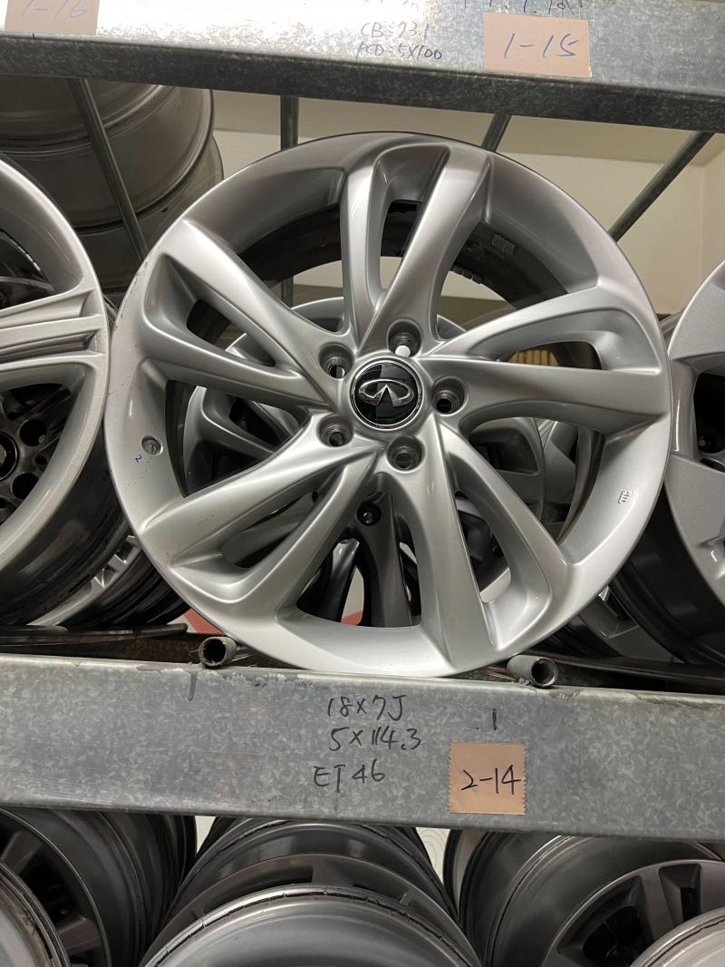 Infinit Felmas Rims 中古框 INFINITY 2-14
